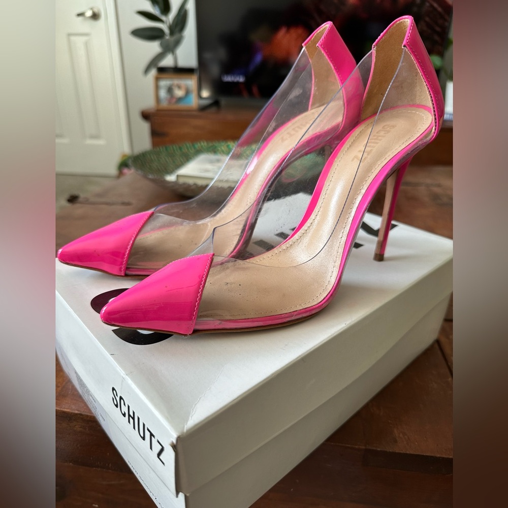 Schutz Cendi Neón Pink Stilettos